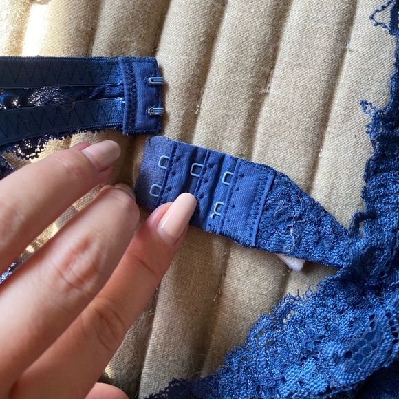 Blue Halter Top Bralette 💙 - Picture 5 of 5